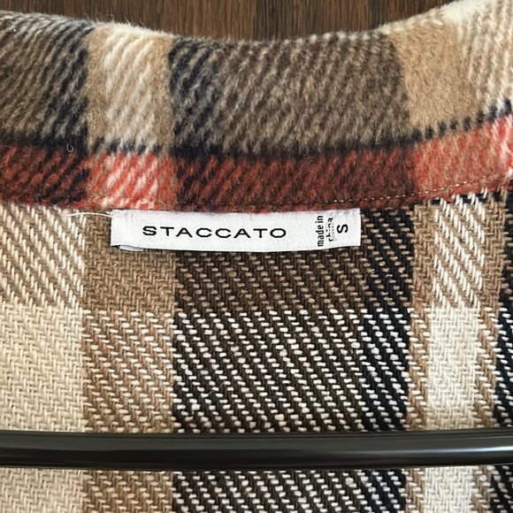 Shacket - Picture 3 of 4